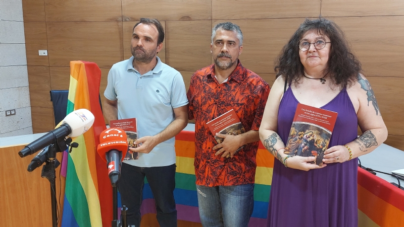 Vídeo. Se entregan los premios del III Concurso Literario LGTBI que organiza el Ayuntamiento de Totana con motivo de los actos del Día del Orgullo