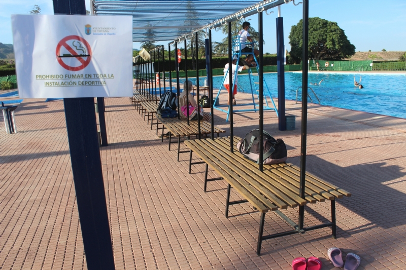 La afluencia de usuarios a las piscinas públicas municipales de Totana bate este verano récord de asistencia   