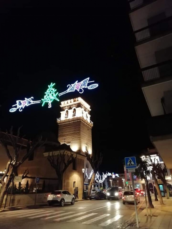 Se aprueba el contrato de arrendamiento para la iluminación viaria en las fiestas de Santa Eulalia y Navidad 2021