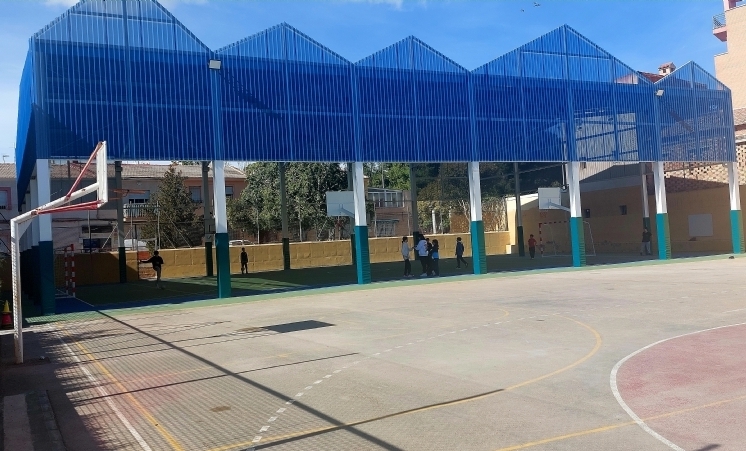 Mañana se inaugura la nueva pista polideportiva del CEIP Santiago (12:30 horas), que ha sido financiada de forma íntegra por el Ayuntamiento de Totana
