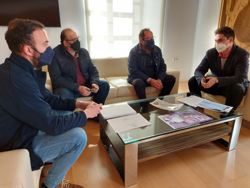 El alcalde se reúne con directivos de la Comunidad de Regantes de Totana para mostrar el apoyo institucional a las movilizaciones de Madrid del próximo 20 de marzo