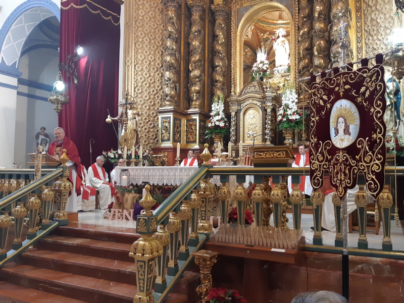El obispo de la diócesis de Cartagena preside la solemne misa en la festividad de la patrona de Totana, Santa Eulalia de Mérida; en la jornada festival local
