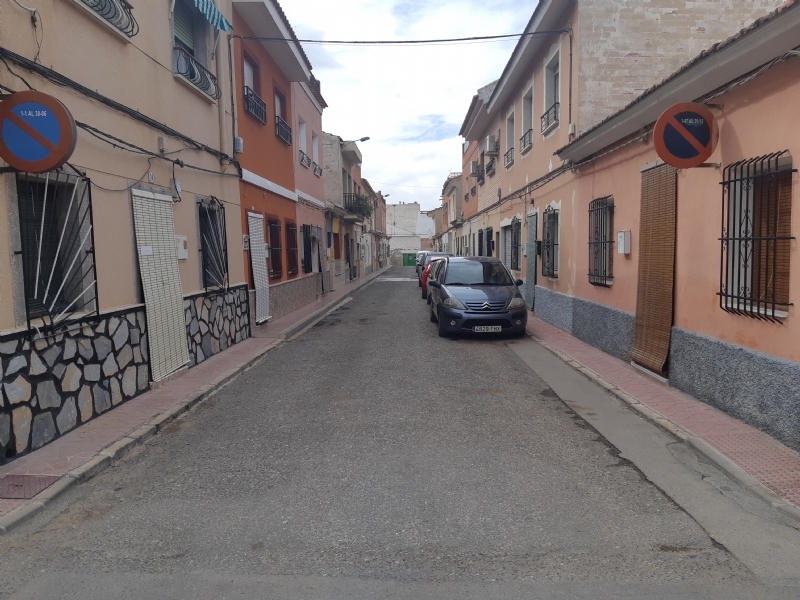 Contratarán las obras de sustitución del saneamiento y abastecimiento de calle a calzada única en un tramo de la calle Romualdo López