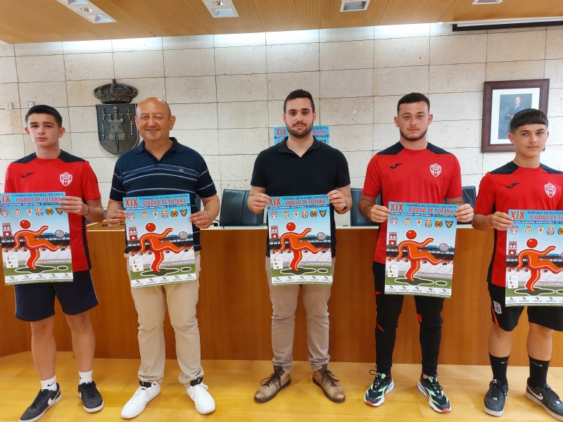 El XIX Torneo de Fútbol Infantil "Ciudad de Totana" se disputa el 4 y 5 de junio en el estadio "Juan Cayuela" con la participación de seis equipos, organizado por el Club Fútbol Base Totana