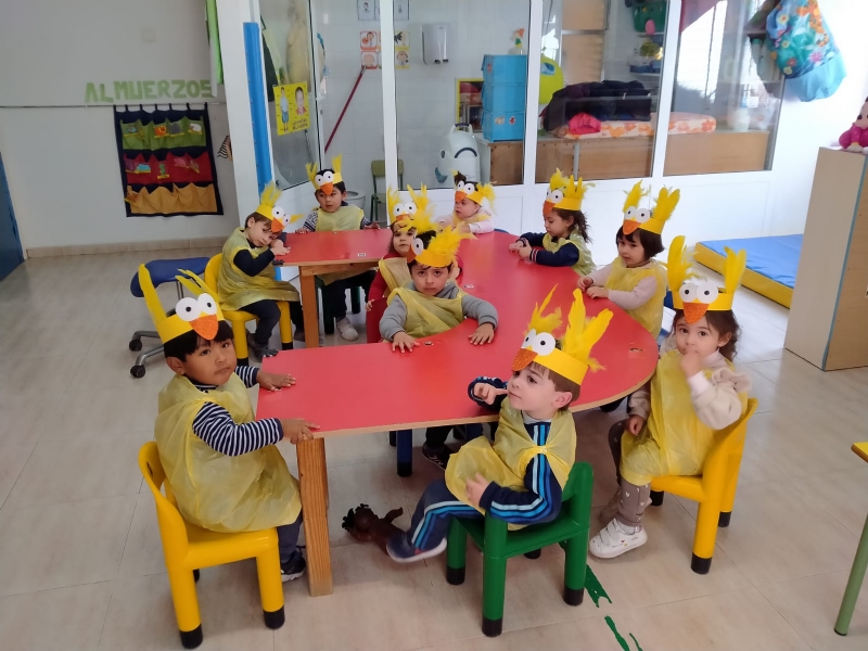 La Escuela Infantil Municipal “Clara Campoamor” ha trabajado y disfrutado esta semana con las actividades con motivo de la fiesta del Carnaval   