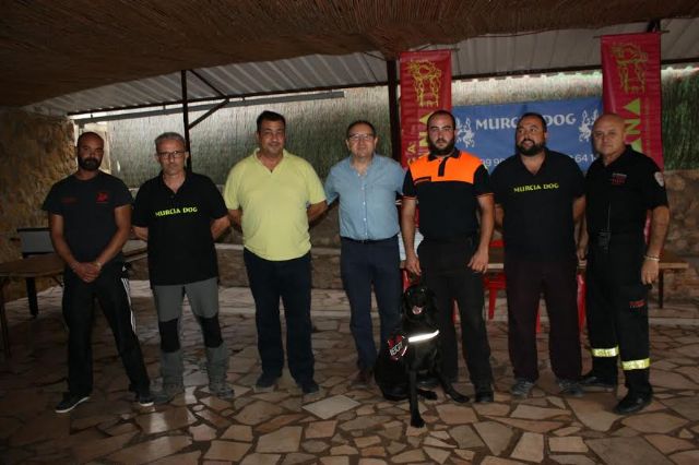 La Concejalía de Emergencias colabora en la celebración del I Seminario de Perros de Búsqueda y Rescate que se celebró el pasado fin de semana en Sierra Espuña 