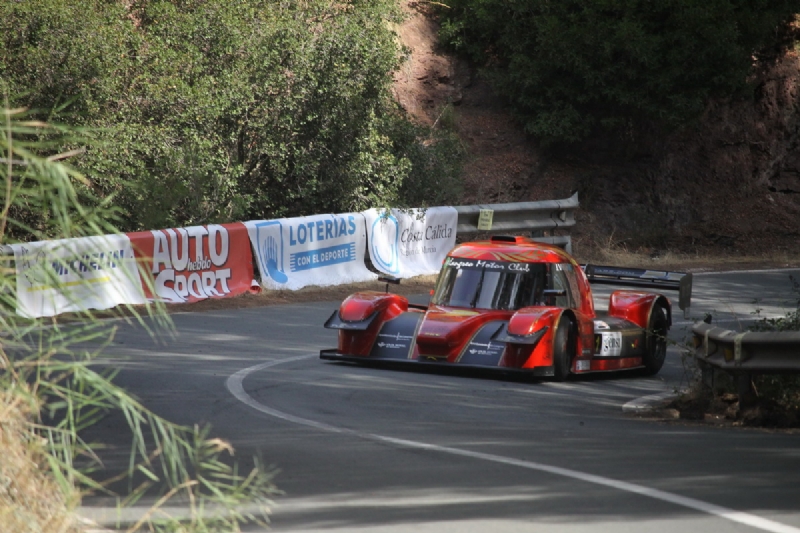 Nuevo éxito de la XXXVI Subida a La Santa, penúltima prueba puntuable  para el Campeonato de España de Montaña, que congrega a miles de aficionados al automovilismo