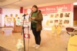 Escolares de Educación Infantil del CC Reina Sofía entregan a la Oficina de Turismo 150 regalos de promoción del municipio que simulan orzas en barro dentro del proyecto pedagógico "Embárrate" - Foto 19