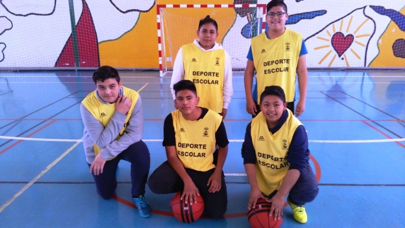  La Fase Intermunicipal de Deporte Escolar ha contado con la participacin de seis equipos en las modalidades de Baloncesto y Ftbol-Sala infantil, cadete y juvenil