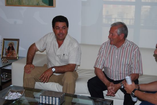 EL AYUNTAMIENTO APOYA AL CLUB FÚTBOL SALA CAPUCHINOS EN SU ASCENSO A PRIMERA NACIONAL A Y PATROCINARÁ AL EQUIPO EN SU NUEVA ANDADURA POR EL TERRITORIO ESPAÑOL