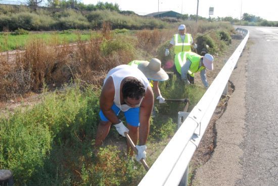 TOTANA RECIBE UN TOTAL DE 340.868 EUROS A TRAVÉS DE LOS CONSEJOS COMARCALES DE EMPLEO PARA COMBATIR EL DESEMPLEO Y CONTRIBUIR AL DESARROLLO DE LAS ZONAS RURALES DEL MUNICIPIO