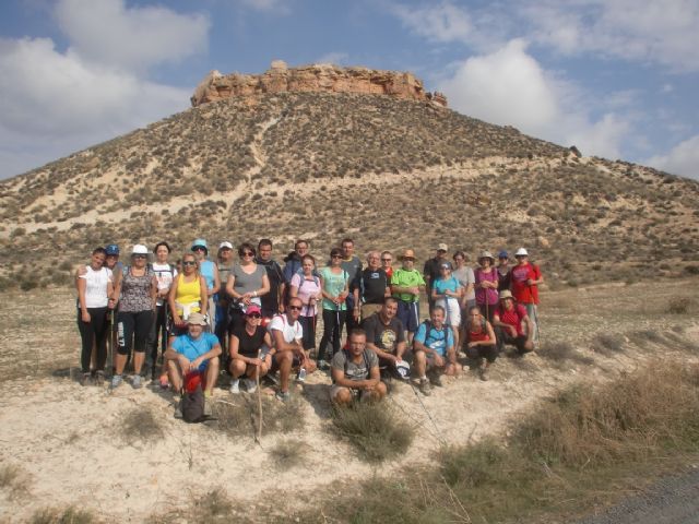 Comienza el  programa de Senderismo 2015/16 ofertado por la Concejalía de Deportes con una ruta por Mula y Albudeite en la que participan 33 personas