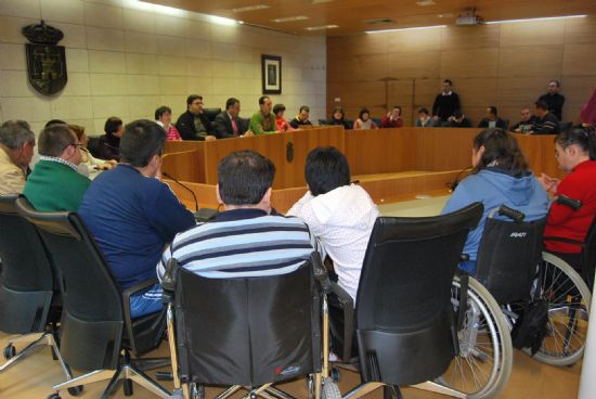 AUTORIDADES MUNICIPALES REALIZAN UNA RECEPCIÓN INSTITUCIONAL A LOS ALUMNOS DEL CENTRO OCUPACIONAL 