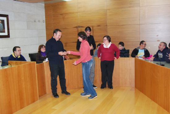 AUTORIDADES MUNICIPALES REALIZAN UNA RECEPCIÓN INSTITUCIONAL A LOS ALUMNOS DEL CENTRO OCUPACIONAL 