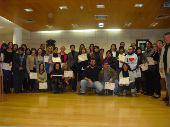 UN TOTAL DE 703 PERSONAS HA PARTICIPADO EN LAS ACCIONES FORMATIVAS ORGANIZADAS POR EL ÁREA DE PARTICIPACION CIUDADANA E INTERCULTURALIDAD DURANTE EL AÑO 2011