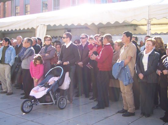 GRAN XITO DE LA MUESTRA DE CUADRILLAS POPULARES DE TOTANA, QUE CONT CON LA MSICA Y EL BAILE DE LAS CUADRLLAS DE LA HOYA, ALEDO Y EL RAIGUERO EN LA PLAZA DE LA BALSA VIEJA DE LA LOCALIDAD