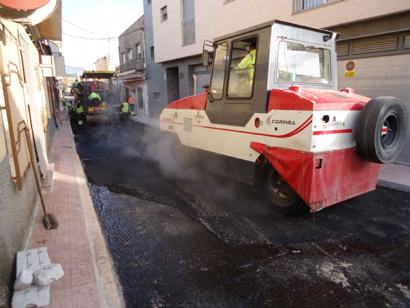 Finalizan las obras de renovacin de las redes de agua potable y alcantarillado, y restitucin de las aceras en la calle Galicia