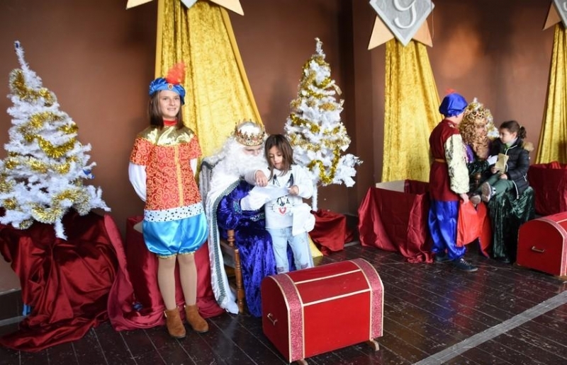 SSMM los Reyes Magos recibirn las cartas de los nios y nias de Totana este sbado en el auditorio municipal Marcos Ortiz, a partir de las 16:30 horas