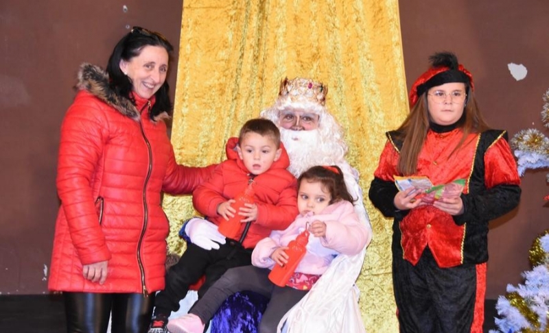 Ayuntamiento y Federacin de Peas del Carnaval suscriben un convenio para la organizacin de la entrega de cartas a los Reyes Magos, que se celebra hoy y maana 