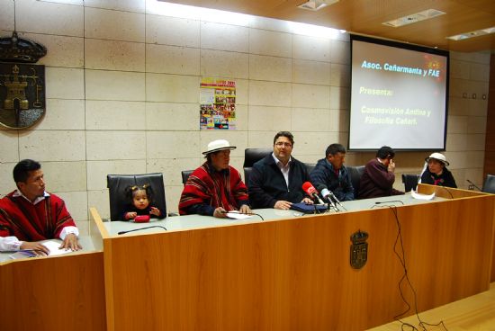 LA ASOCIACIÓN CULTURAL CAÑARMANTA Y LA ASOCIACIÓN FAE ORGANIZAN EL PRÓXIMO 5 DE MARZO EN LA CIUDAD DEPORTIVA "SIERRA ESPUÑA" EL CARNAVAL CAÑARI 2011 ("PAUKAR RAYMI")