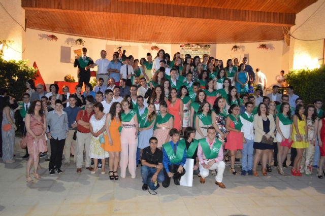 AUTORIDADES MUNICIPALES ASISTEN AL ACTO DE CLAUSURA DE SEGUNDO CURSO DE BACHILLERATO DEL IES "JUAN DE LA CIERVA" QUE SE CELEBRÓ EL PASADO VIERNES EN EL AUDITORIO DEL PARQUE MUNICIPAL 