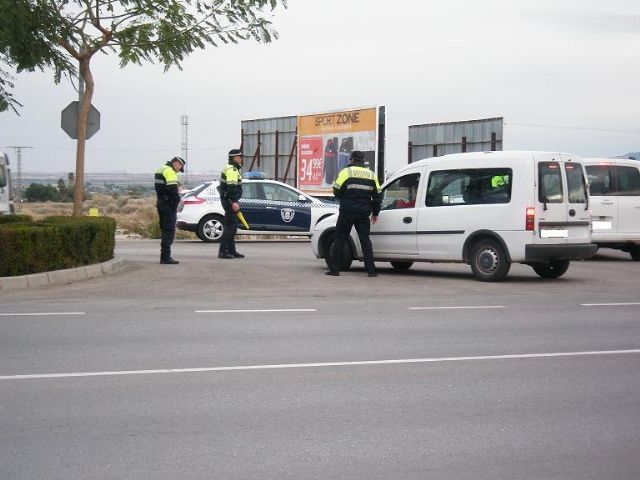 La Polica Local de Totana se adhiere a la campaa especial sobre control de la tasa de alcohol y presencia de drogas en conductor