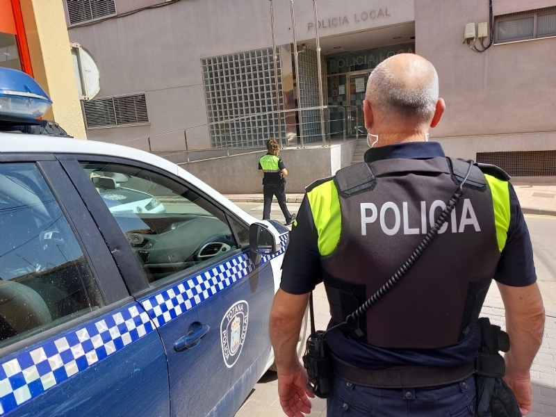 La Polica Local levanta acta a un establecimiento hostelero por incumplimiento de las medidas de prevencin contra el COVID-19