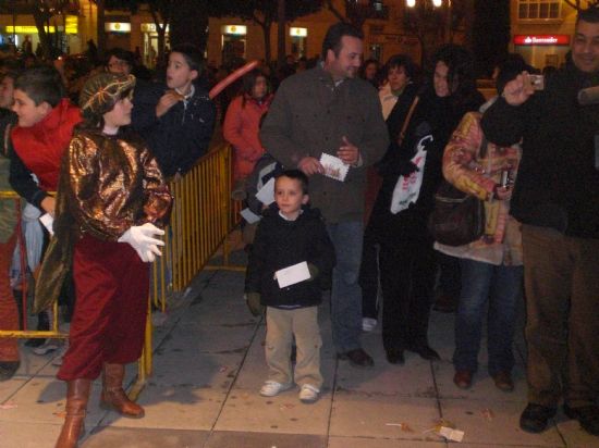LOS REYES MAGOS LLEGAN A LA PLAZA DE LA BALSA VIEJA DE TOTANA PARA RECOGER PERSONALMENTE LAS CARTAS DE LOS NIOS DE LA LOCALIDAD