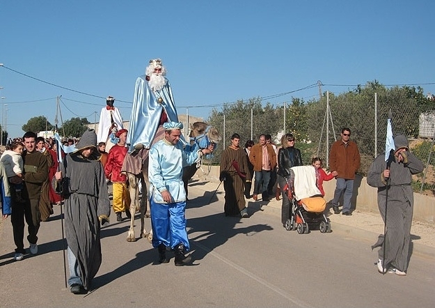 El Auto de los Reyes Magos de El Paretn-Cantareros tiene lugar este lunes 6 de enero tras varios aos sin celebrarse, con un amplio elenco de actividades festivas y de convivencia