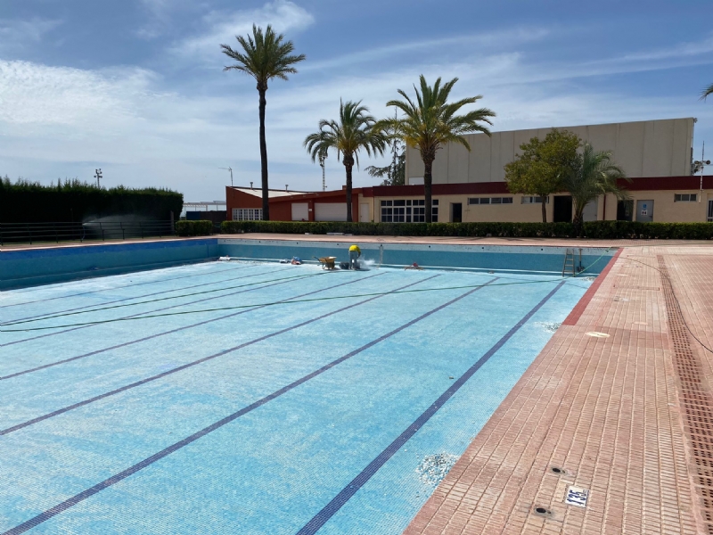 Se reparan las instalaciones de las piscinas del Polideportivo 6 de Diciembre y del Complejo Deportivo Valle del Guadalentn