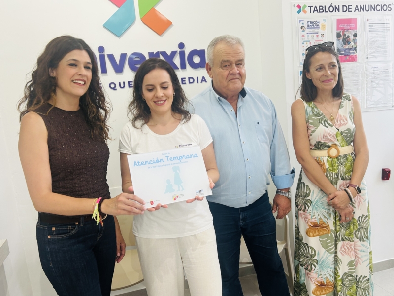El nuevo centro de Desarrollo Infantil y Atenci&oacute;n Temprana "Diverxia" se incorpora a la Red Regional de Servicios Sociales, complementando el servicio municipal de Totana