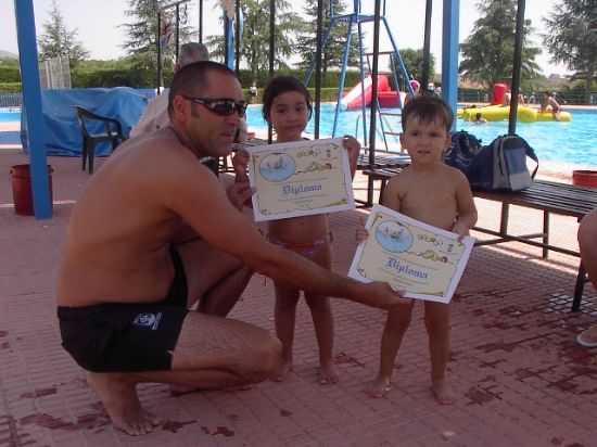 LA CONCEJALA DE DEPORTES CLAUSURA LAS ACTIVIDADES DE LA ESCUELA DEPORTIVA DE VERANO CORRESPONDIENTES AL MES DE JULIO