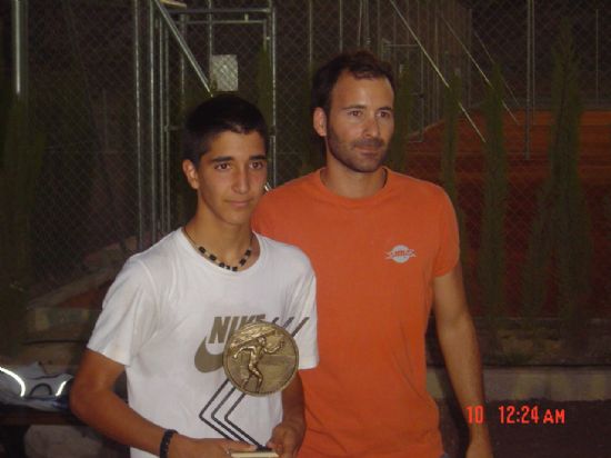 FINALIZA EL CAMPEONATO DE TENIS, ORGANIZADO POR LA ESCUELA DE TENIS DEL CLUB DEPORTIVO 