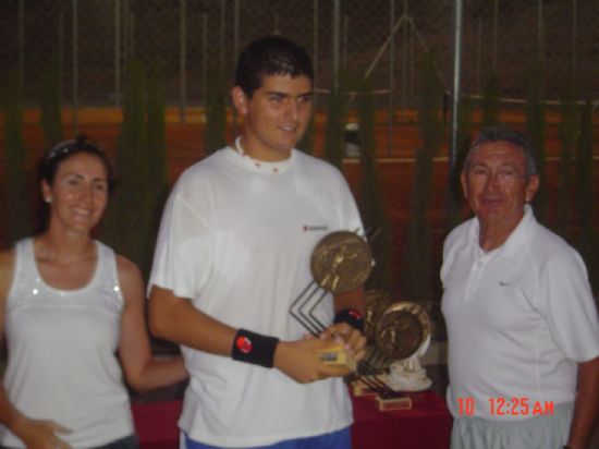 FINALIZA EL CAMPEONATO DE TENIS, ORGANIZADO POR LA ESCUELA DE TENIS DEL CLUB DEPORTIVO 