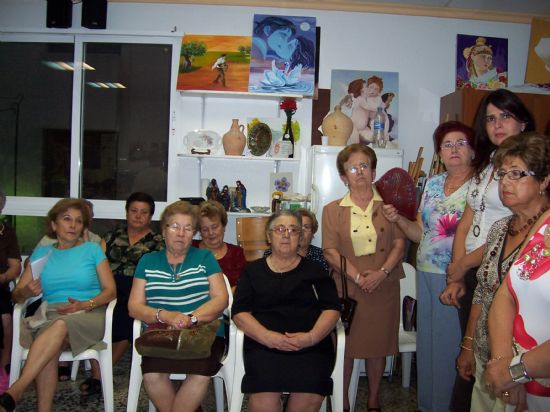 LA ASOCIACIN DE AMAS DE CASA LAS TRES AVEMARAS INICIA LAS ACTIVIDADES DEL NUEVO CURSO CON LA FIRMA DE UN ACUERDO PARA LA AMPLIACIN DEL LOCAL MUNICIPAL QUE UTILIZA ESTA ENTIDAD