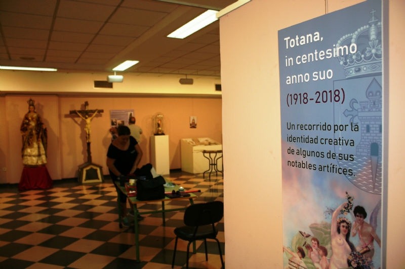 La exposicin Totana, in centesimo anno suo, muestra conmemorativa por el Centenario de la Ciudad, se inaugura maana (20:30 horas) en la sala municipal Gregorio Cebrin