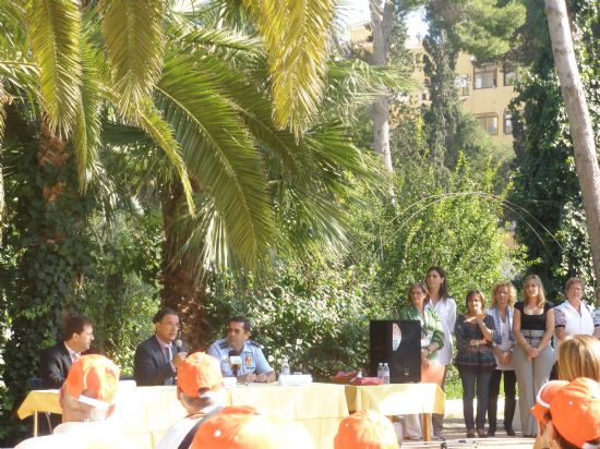 LA RESIDENCIA PARA PERSONAS MAYORES "LA PURÍSIMA" Y EL SERVICIO DE ESTANCIAS DIURNAS PARA ALZHEIMER ASISTEN AL ACTO DE HOMENAJE A LA LABOR DE LOS VOLUNTARIOS  CON PERSONAS MAYORES Y DEPENDIENTES EN SAN PEDRO DEL PINATAR