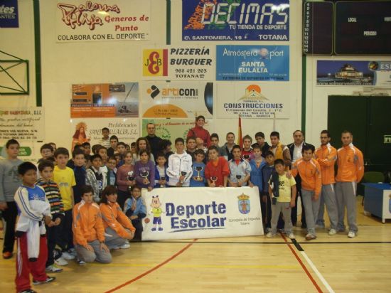 UN TOTAL DE 90 ESCOLARES PARTICIPAN EN EL TORNEO ESCOLAR DE TENIS DE MESA, ORGANIZADO POR LA CONCEJALÍA DE DEPORTES Y ENMARCADO EN EL PROGRAMA DE DEPORTE ESCOLAR