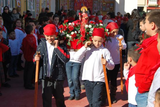 LOS ALUMNOS DE LOS COLEGIOS "REINA SOFÍA" Y "SANTA EULALIA" CELEBRAN SENDAS ROMERÍAS EN HONOR A LA PATRONA, DONDE NO HA FALTADO EL COLORIDO CON LOS CÁNTICOS POPULARES Y PRODUCTOS TÍPICOS DE TOTANA