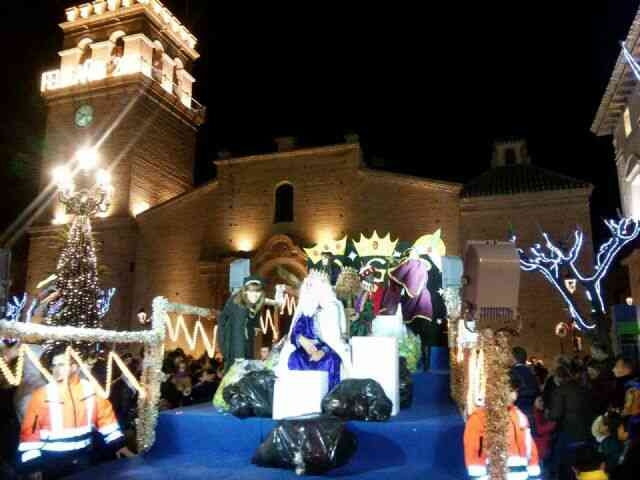 Ms de 500 personas participan maana en la Cabalgata de Reyes Magos de Totana, que repartir ms de 70.000 golosinas (19:00 horas)