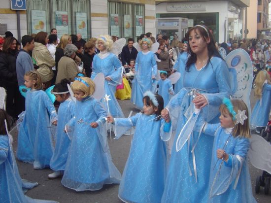 LAS ESCUELAS INFANTILES Y LOS COLEGIOS LLENAN DE COLOR LAS CALLES DE TOTANA CON EL CARNAVAL INFANTIL