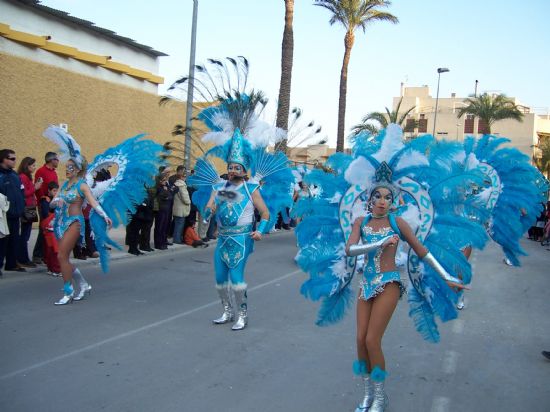 EL CARNAVAL 2008 DE ADULTOS TOM DURANTE HORAS LAS CALLES DE LA LOCALIDAD CON UN DESFILE QUE CADA AO VA A MS POR SUS ELABORADOS TRAJES Y COREOGRAFAS,  JUNTO A LA NOVEDAD DEL INCREMENTO DEL NMERO DE PREMIOS A LAS PEAS PARTICIPANTES