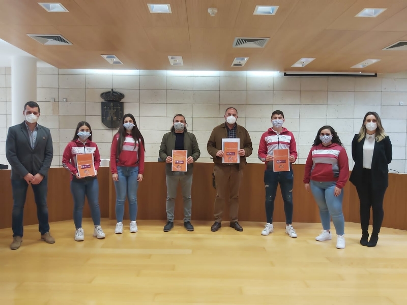 El Ayuntamiento de Totana se adhiere al proyecto educativo #merezcounacalle, que promueve el Colegio Concertado Reina Sofa