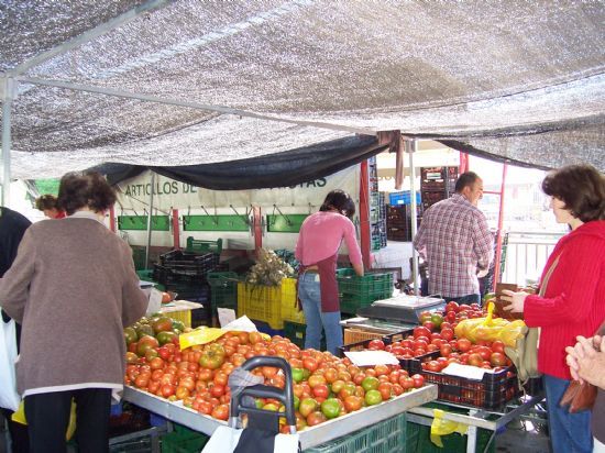 EL MERCADILLO SEMANAL DEL MIRCOLES DA 7 DE ENERO SE CELEBRAR MAANA MARTES 6 DE ENERO, CON MOTIVO DE LA ROMERA DE SUBIDA DE LA PATRONA SANTA EULALIA