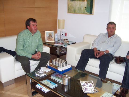 AUTORIDADES MUNICIPALES  SE RENEN CON REPRESENTANTES DE LA UNIN DE PEQUEOS AGRICULTORES Y GANADEROS (UPA) PARA ABORDAR LA SITUACIN CRTICA QUE EST ATRAVESANDO ESTE SECTOR EN LA REGIN