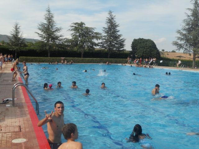 LA CONCEJALÍA DE DEPORTES INFORMA DE QUE LAS PISCINAS DE LA TEMPORADA DEL VERANO SE ABREN EL PRÓXIMO SÁBADO, DÍA 8 DE JUNIO 