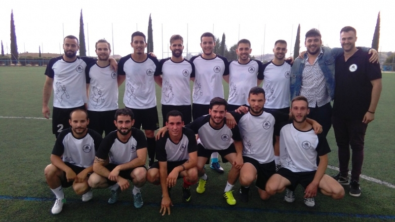 El equipo "Pizzeria Tumar Los Cachorros" se proclama campeón de la Liga de Fútbol 