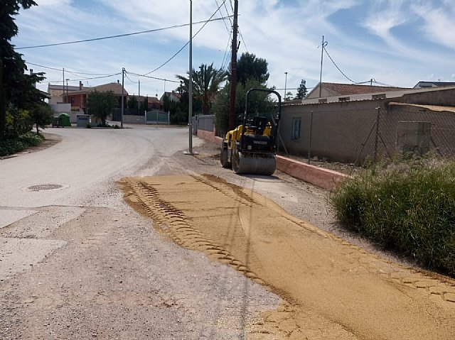 Adjudican el contrato menor para el suministro de zahorra para la reparacin de caminos pblicos en el trmino municipal de Totana