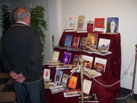 SANTA EULALIA RENE A MEDIO CENTENAR DE FIELES DE TODA ESPAA EN EL II ENCUENTRO DE ASOCIACIONES EULALIENSES CELEBRADO EN TOTANA 