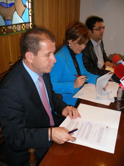 TOTANA CONTAR CON UN NUEVO CENTRO DE SALUD QUE ATENDER MS DE 15.000 HABITANTES EN EL 2009 Y SE CONSTRUIR EN EL BARRIO OLMPICO-LAS PERAS, JUNTO AL CAMPO DE FTBOL JUAN CAYUELA